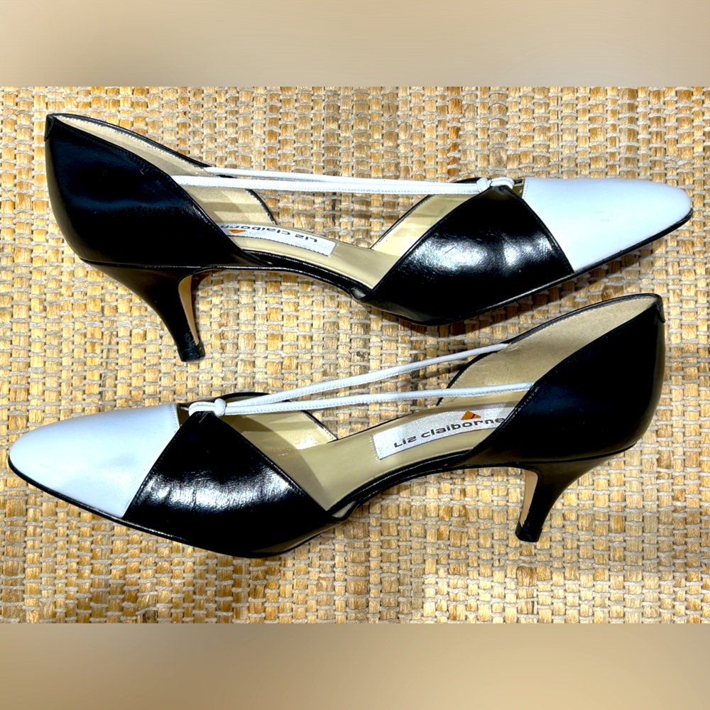 NWOT LIZ CLAIBORNE s8 blk/whte kitten heels Beautiful & new! 2.25” heel Leather - Picture 3 of 6